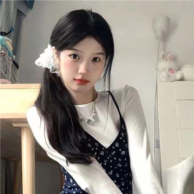 爱长颈鹿的女人
